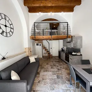 Apartment Ground Stone, Bari